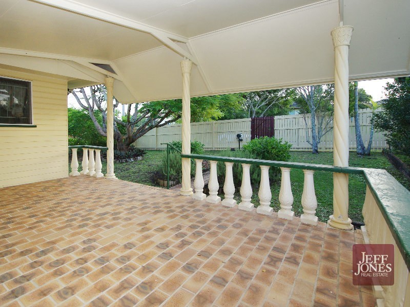 27 Valmar Street, Upper Mount Gravatt QLD 4122