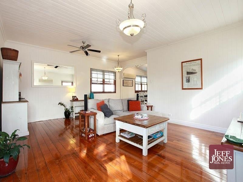 28 Taylor Street, Woolloongabba QLD 4102