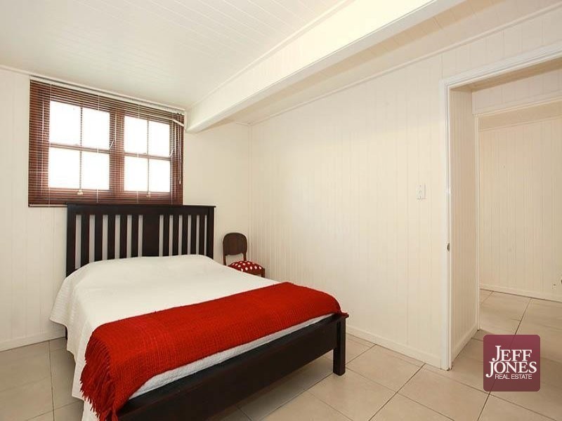 28 Taylor Street, Woolloongabba QLD 4102