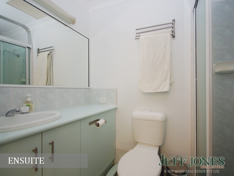 8 Jordan Street, Greenslopes QLD 4120