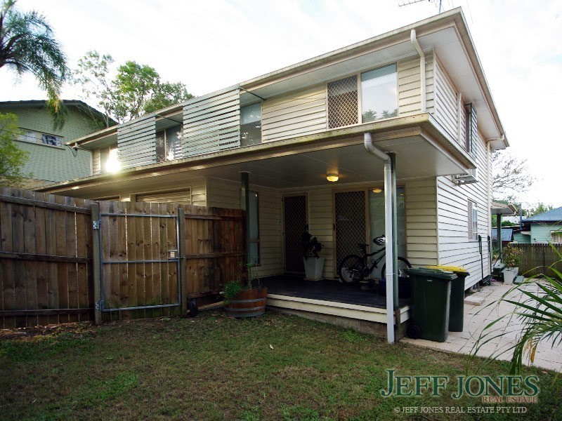 8 Jordan Street, Greenslopes QLD 4120