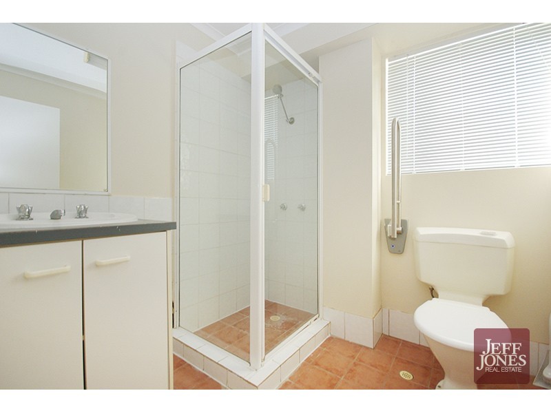 1/110 Gainsborough Street, Moorooka QLD 4105