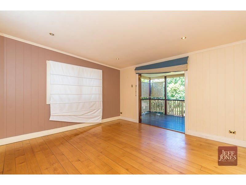 39 Gordon Street, Greenslopes QLD 4120