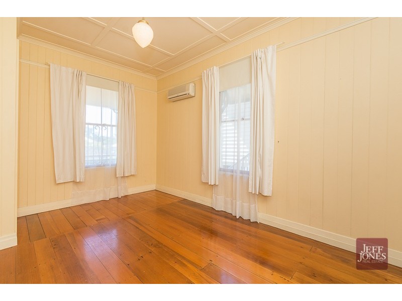 39 Gordon Street, Greenslopes QLD 4120