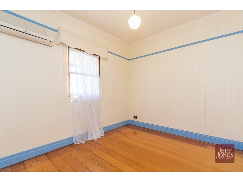 39 Gordon Street, Greenslopes QLD 4120