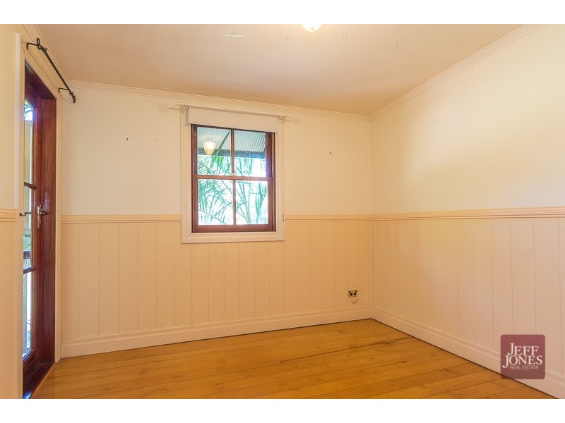 39 Gordon Street, Greenslopes QLD 4120