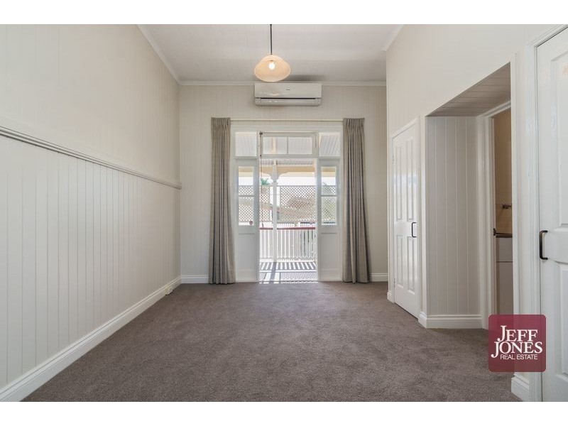 1/13 Lilly Street, Greenslopes QLD 4120