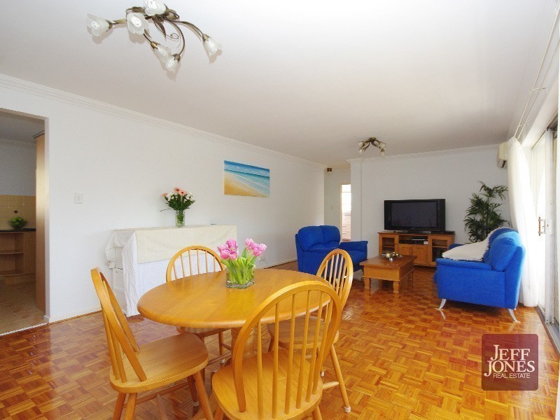 2/37 Rialto Street, Coorparoo QLD 4151