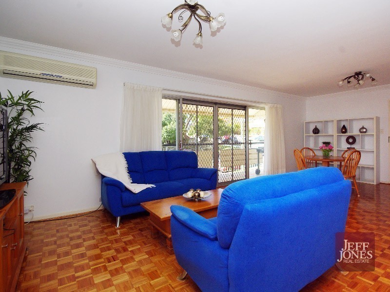 2/37 Rialto Street, Coorparoo QLD 4151