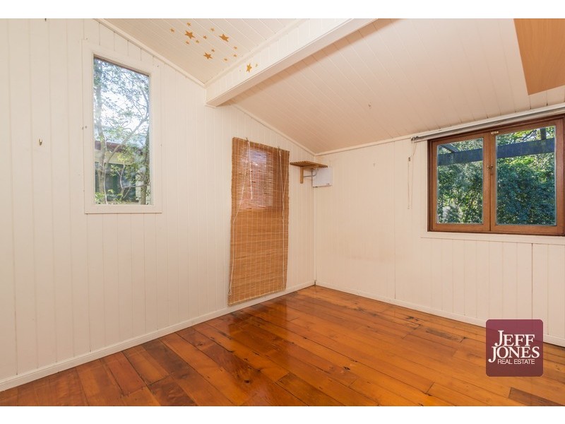 25 Churchill Street, Woolloongabba QLD 4102