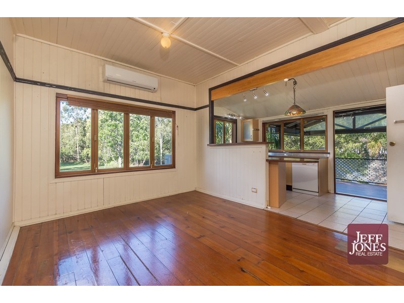 25 Churchill Street, Woolloongabba QLD 4102