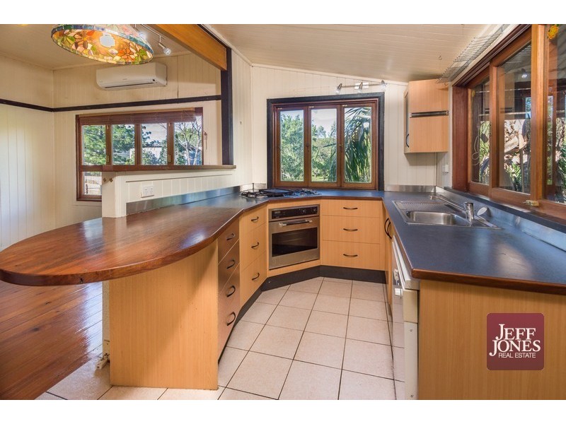 25 Churchill Street, Woolloongabba QLD 4102