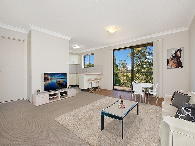 5/12 Crown Street, Holland Park West QLD 4121