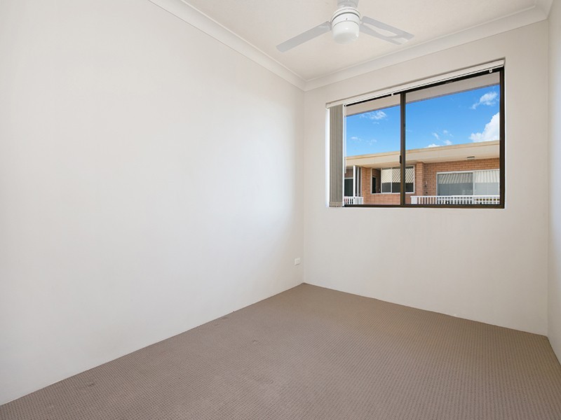 5/12 Crown Street, Holland Park West QLD 4121