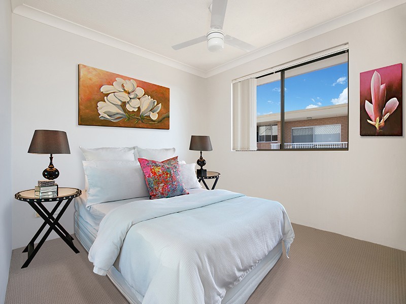 5/12 Crown Street, Holland Park West QLD 4121