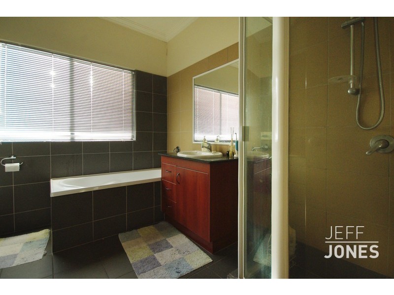 7/57 Sandford Street, St Lucia QLD 4067