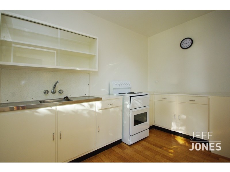 2/57 Bennetts Road, Camp Hill QLD 4152