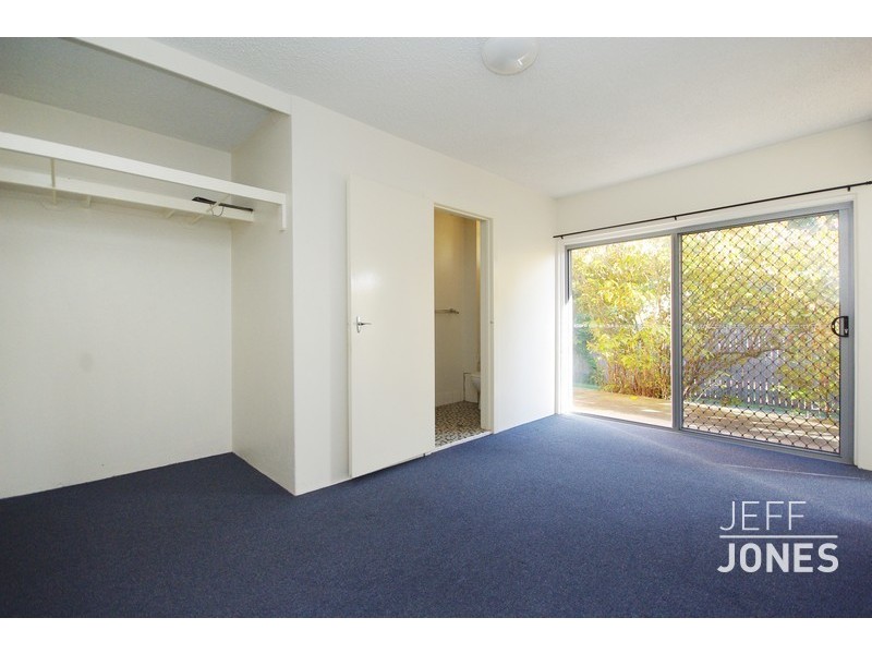 2/57 Bennetts Road, Camp Hill QLD 4152
