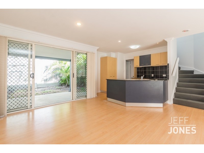 2/105 Kirkland Avenue, Coorparoo QLD 4151