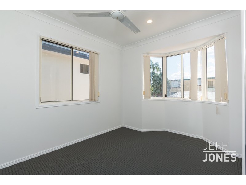 2/105 Kirkland Avenue, Coorparoo QLD 4151