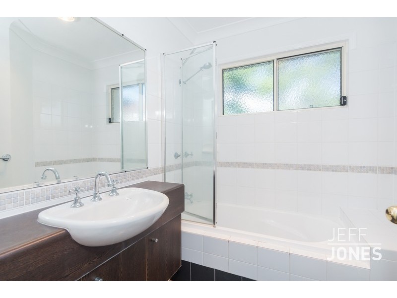 2/105 Kirkland Avenue, Coorparoo QLD 4151