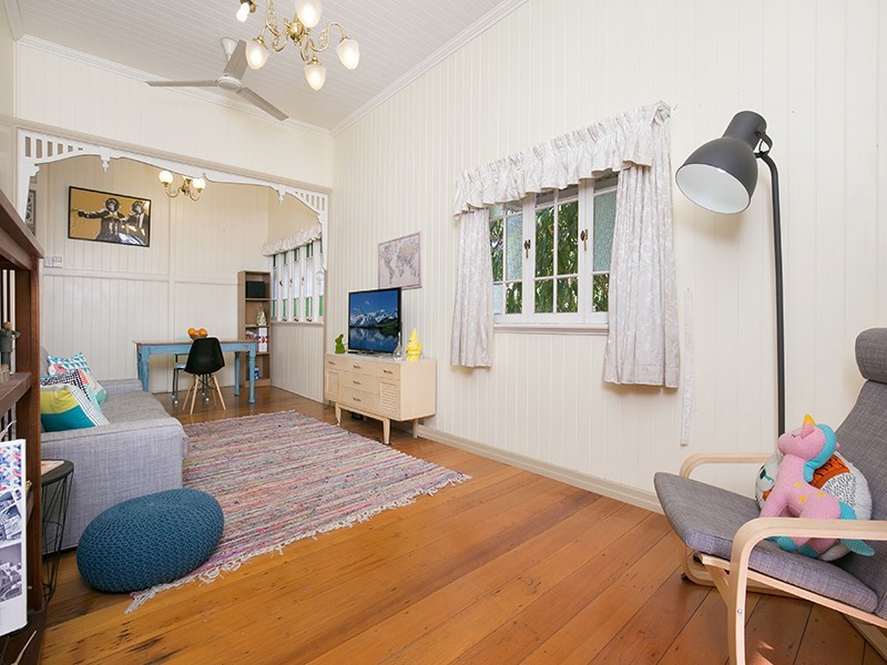 94 Linton Street, Kangaroo Point QLD 4169