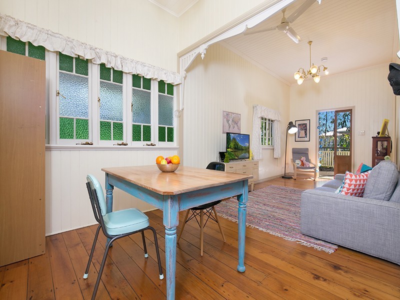 94 Linton Street, Kangaroo Point QLD 4169