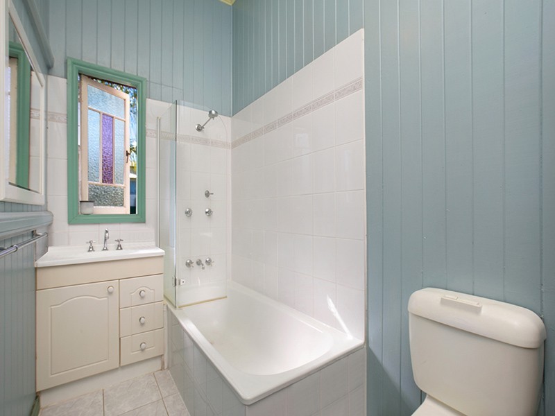 50 Henry Street, Greenslopes QLD 4120