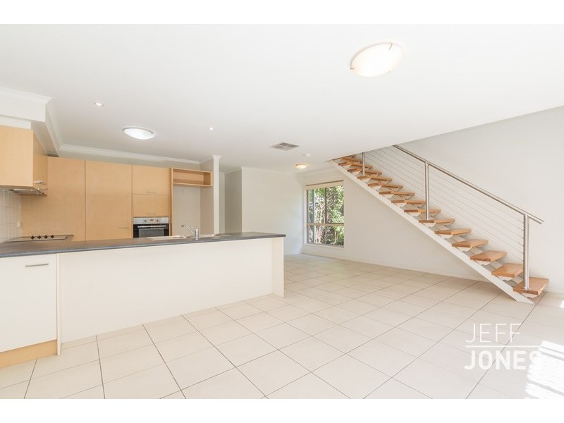 1/29 Real Street, Annerley QLD 4103