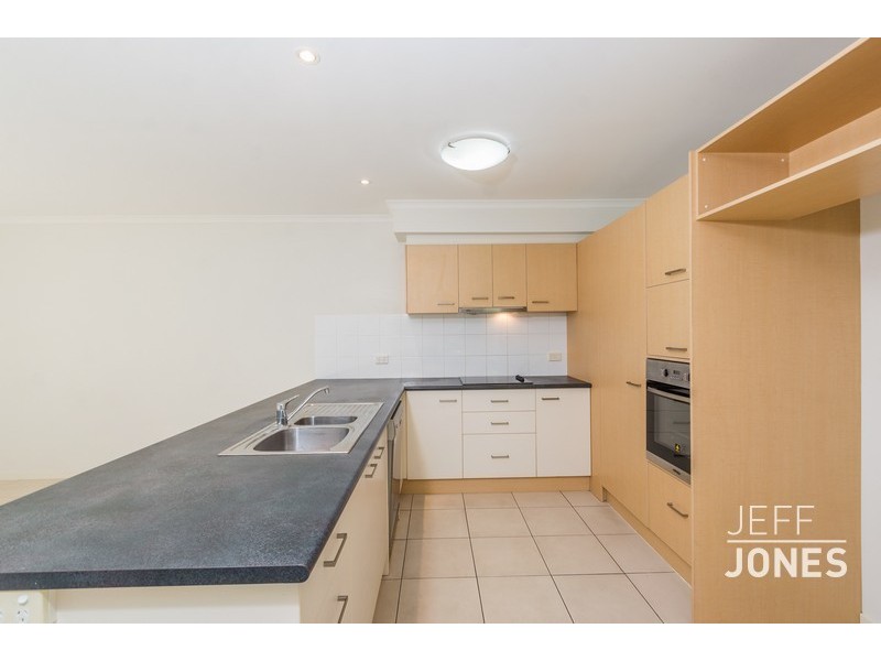 1/29 Real Street, Annerley QLD 4103