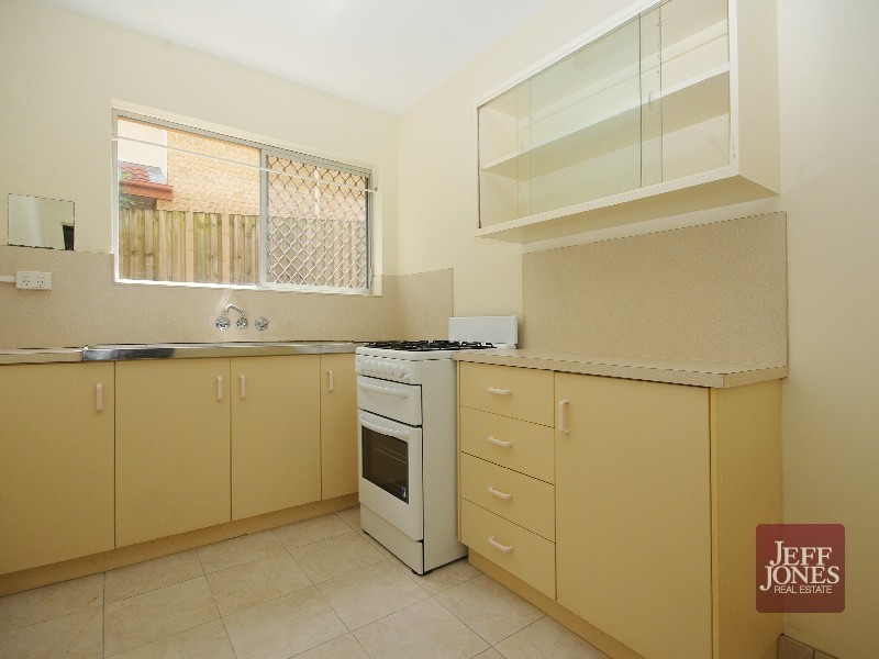 1/4 Stamford Street, Yeerongpilly QLD 4105