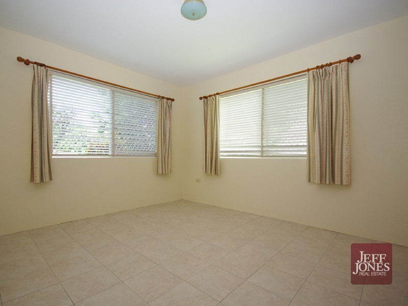 1/4 Stamford Street, Yeerongpilly QLD 4105