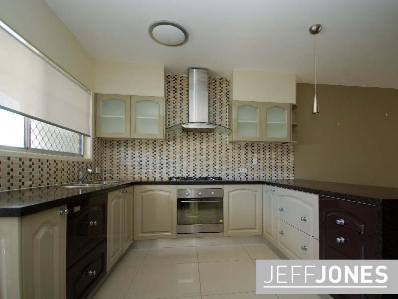 2/18 Lothian Street, Annerley QLD 4103