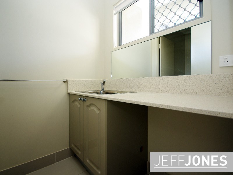 2/18 Lothian Street, Annerley QLD 4103