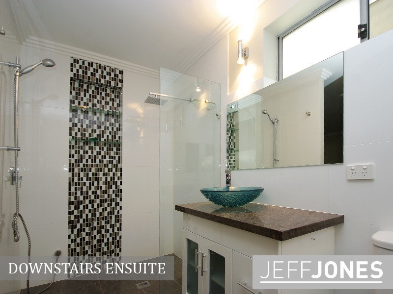 2/18 Lothian Street, Annerley QLD 4103