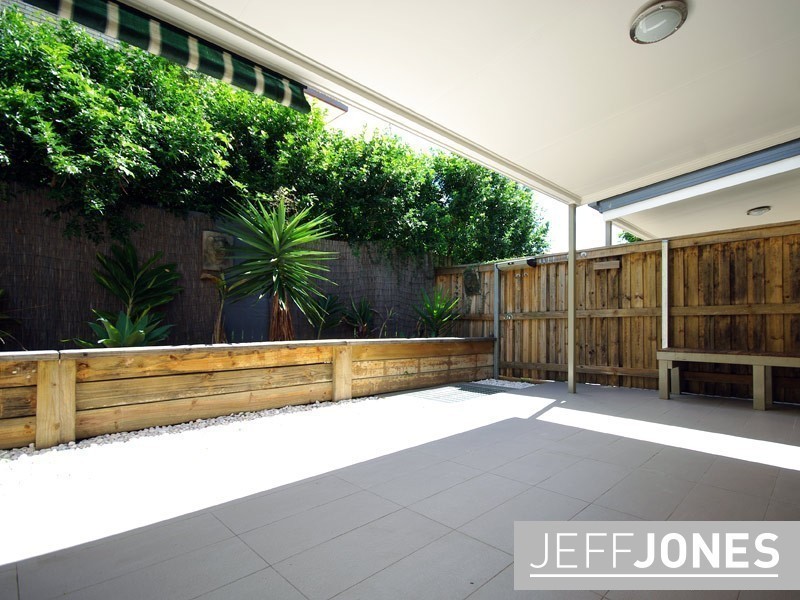 2/18 Lothian Street, Annerley QLD 4103