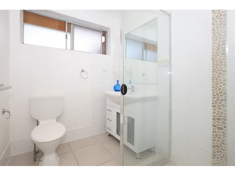 3/8 Drummond Street, Greenslopes QLD 4120