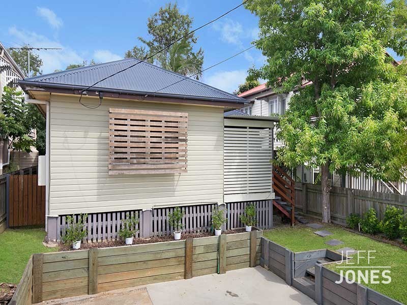 173 Juliette Street, Greenslopes QLD 4120