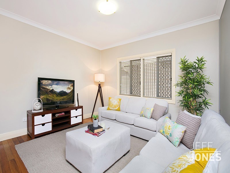 173 Juliette Street, Greenslopes QLD 4120