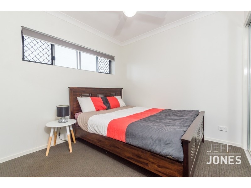 2/15 Lagonda Street, Annerley QLD 4103