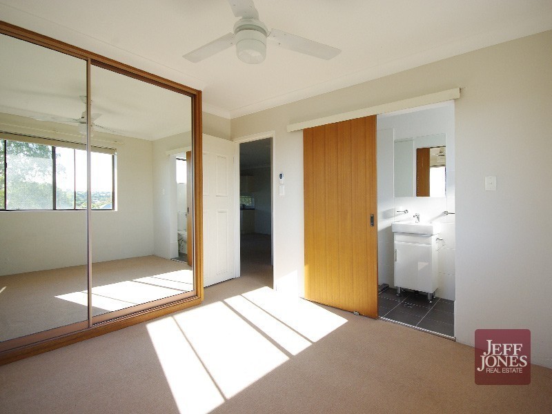 9/57 Dunellan Street, Greenslopes QLD 4120