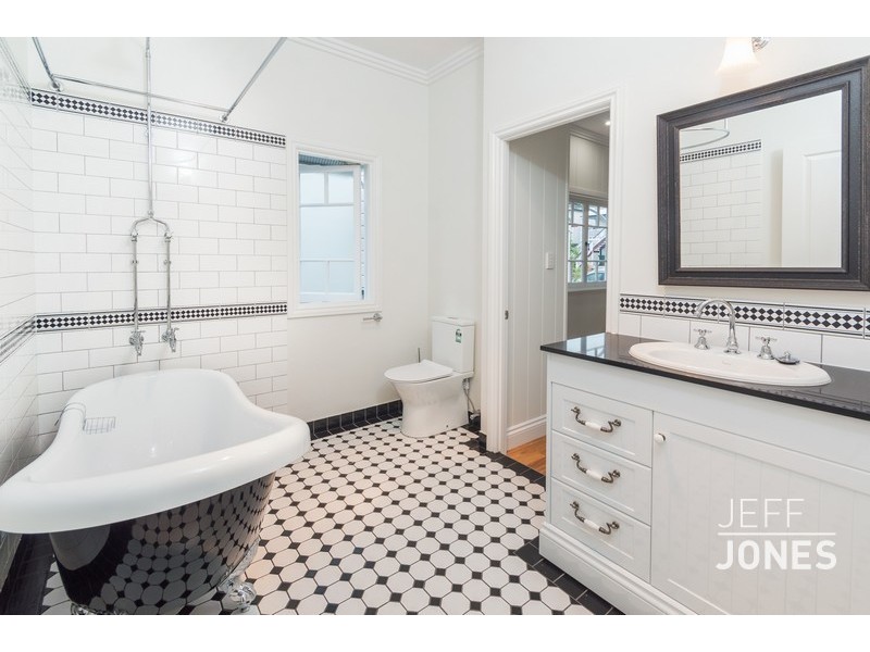 46 Broadway Street, Woolloongabba QLD 4102