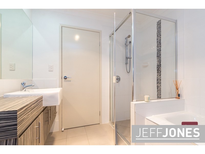 55  Worchester Crescent, Wakerley QLD 4154