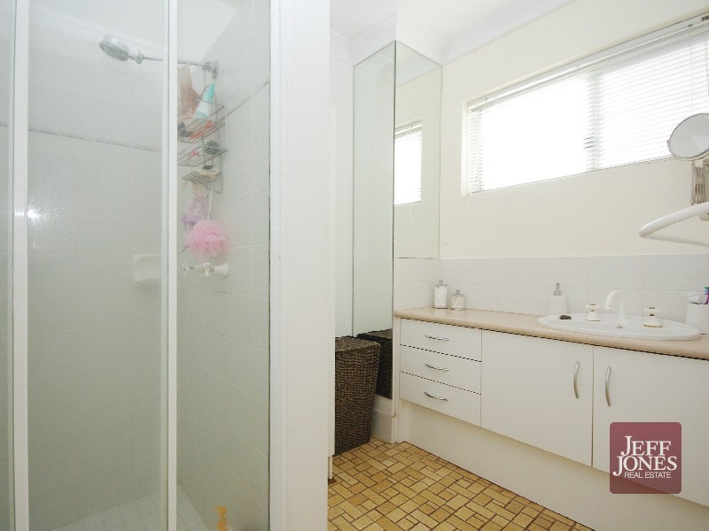 6/172 Norman Avenue, Norman Park QLD 4170