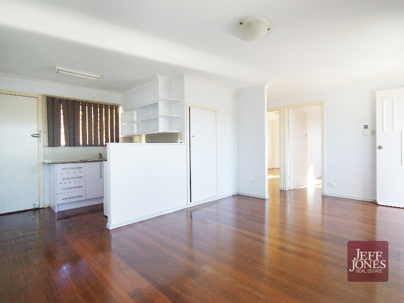 2/96 Ridge Street, Greenslopes QLD 4120