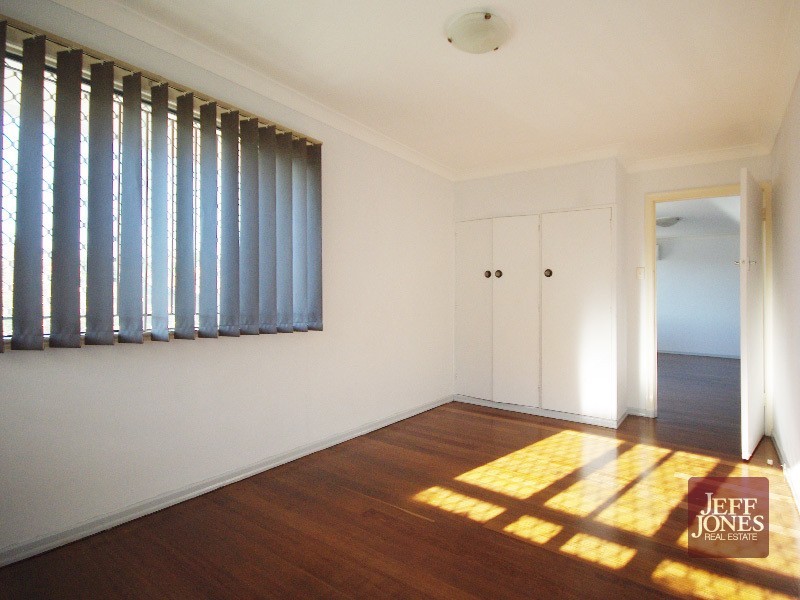 2/96 Ridge Street, Greenslopes QLD 4120