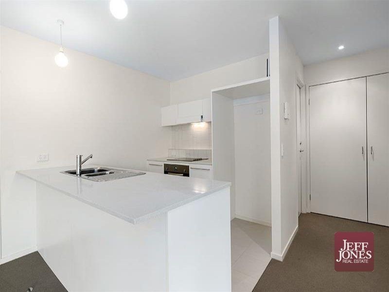 143/8 Musgrave Street, West End QLD 4101