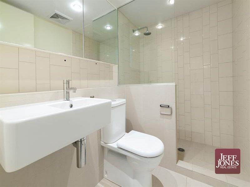 143/8 Musgrave Street, West End QLD 4101