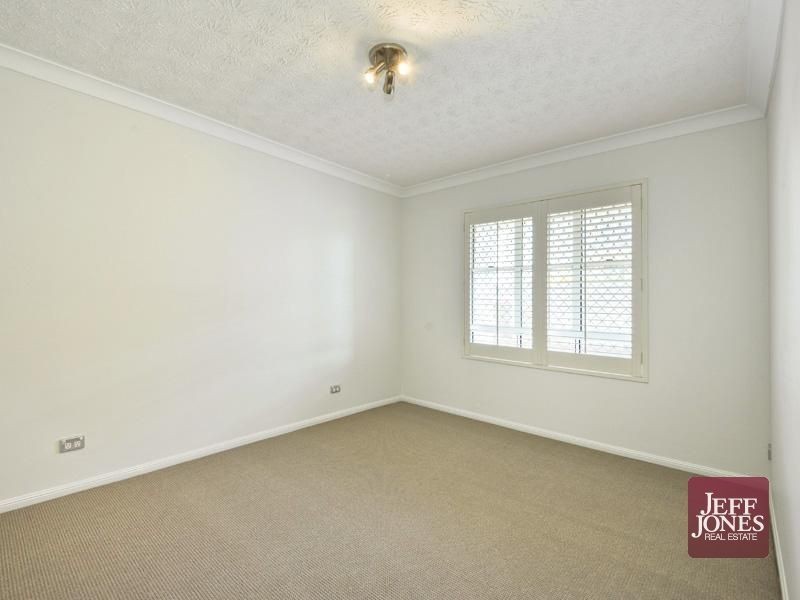 7/92-96 Norman Crescent, Norman Park QLD 4170