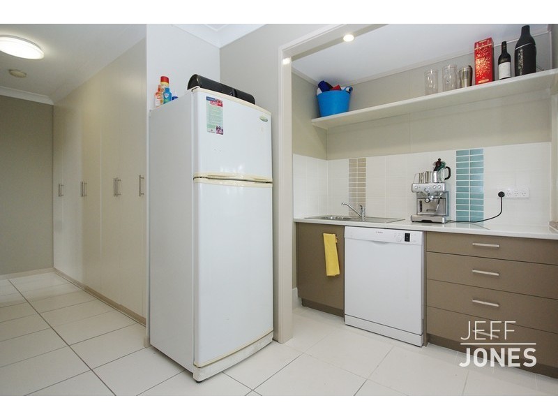 6  O’Connor Crescent, Mansfield QLD 4122